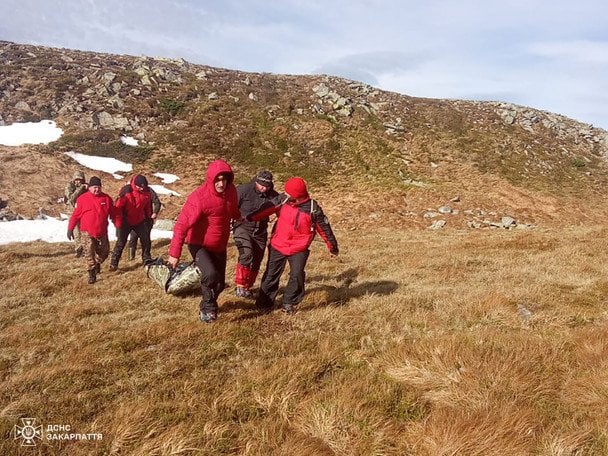 На Рахівщині у горах знайшли тіла двох туристів із Вінниччини / © ДСНС