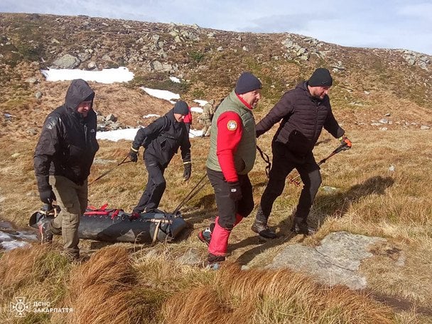 На Рахівщині у горах знайшли тіла двох туристів із Вінниччини / © ДСНС