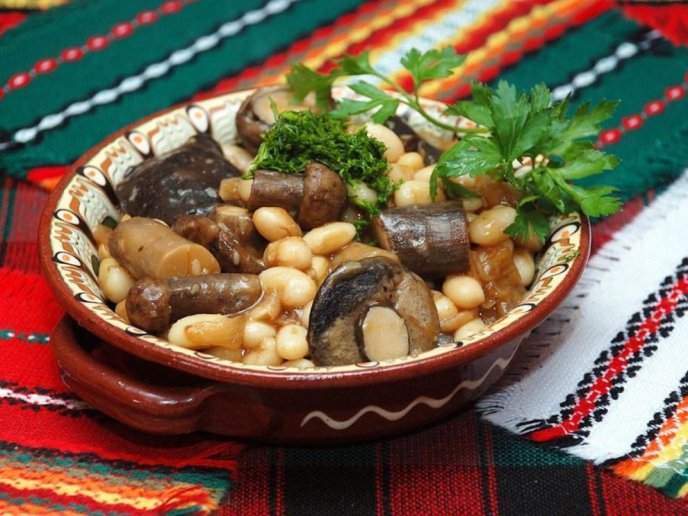 Пісні страви на Святвечір: рецепти 12 різдвяних страв – 08 Тушкована квасоля на Святвечір
