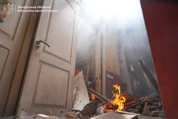 Після удару РФ пошкоджено житловий будинок. / © Очільник Запорізької ОВА Іван Федоров